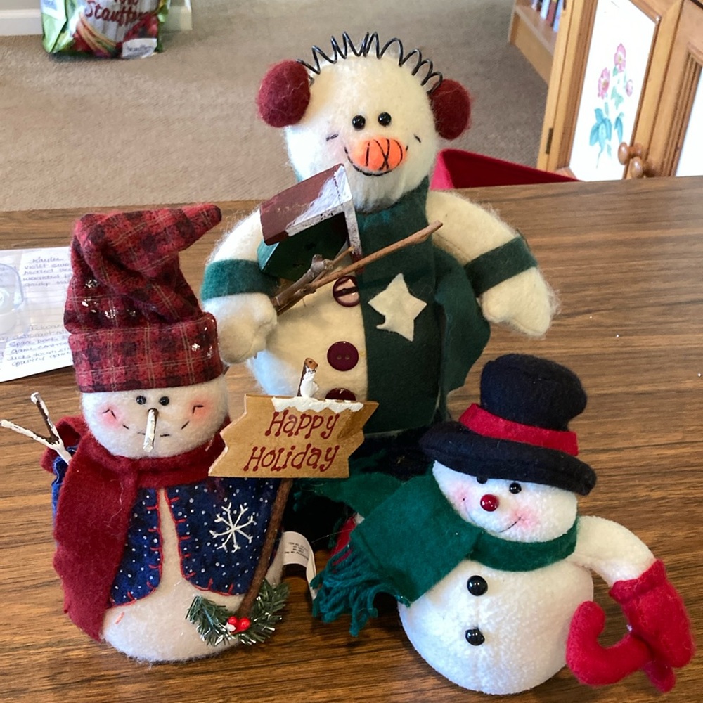 Three Snowman